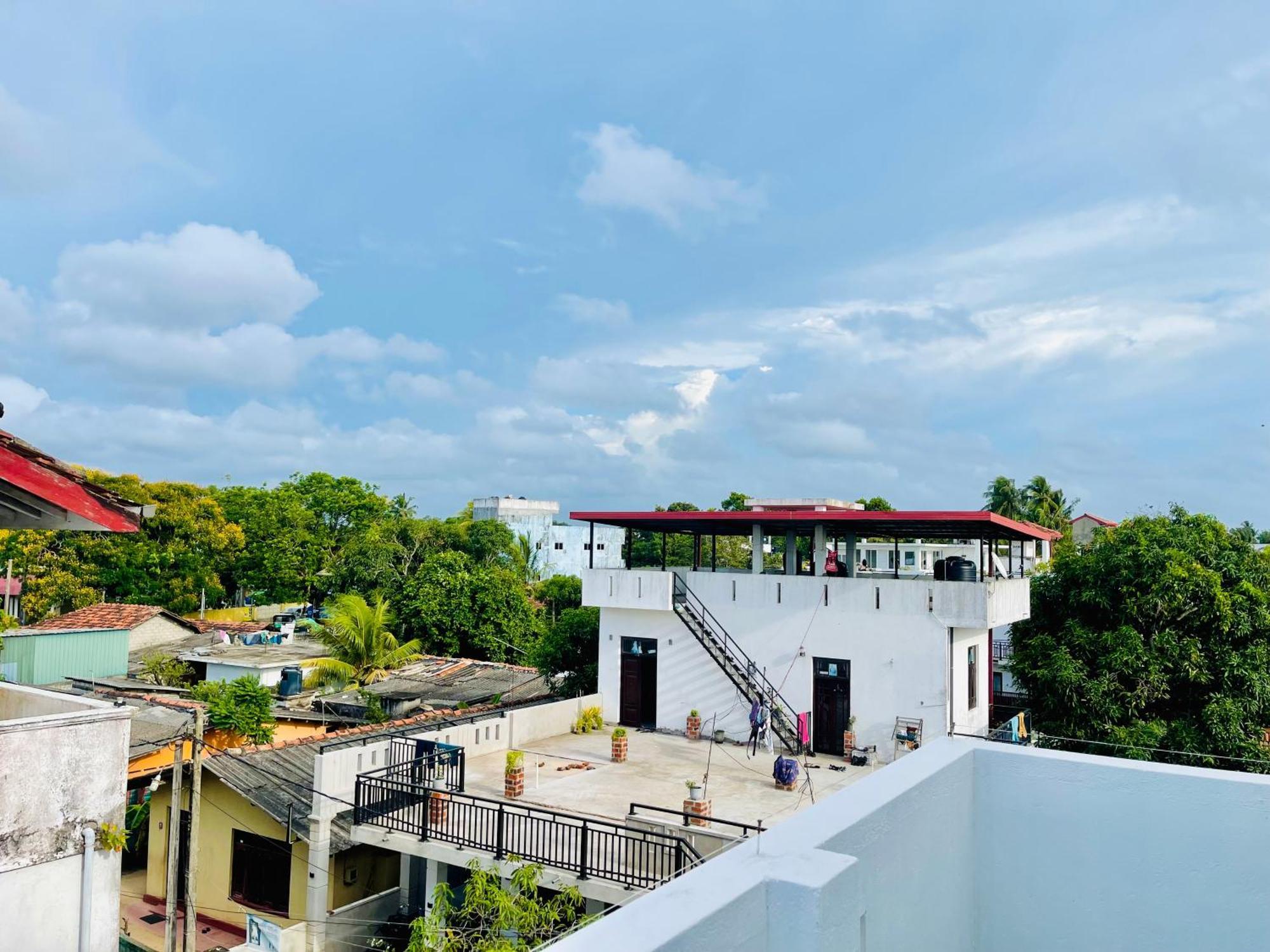 Sand & Surf Guest House Negombo Exterior foto